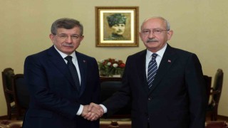 CHP lideri Kılıçdaroğlu Gelecek Partisi lideri Ahmet Davutoğlunu ağırladı