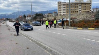 Çöp kamyonu ile çarpışan otomobil sürücüsü yaralandı