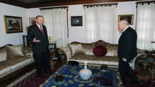 Cumhurbaşkanı Erdoğan MHP Genel Başkanı Bahçeliyi evinde ziyaret ediyor