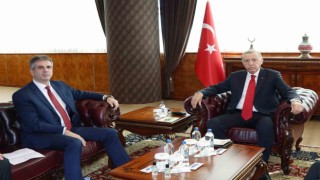 Cumhurbaşkanı Recep Tayyip Erdoğan, İsrail Dışişleri Bakanı Eli Coheni kabul etti.