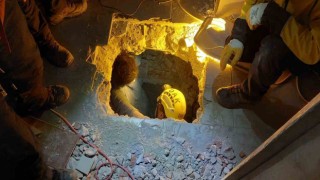 DAK ekibi deprem bölgesinde canlara umut oldu