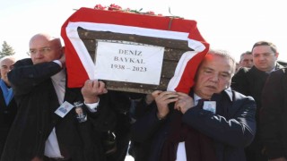 Deniz Baykal son yolculuğuna uğurlandı