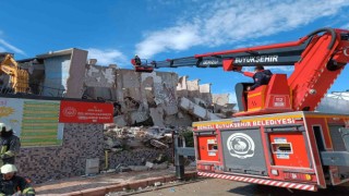 Denizli Büyükşehir ekipleri 36 cana can oldu