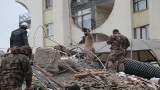 Deprem anı ve sonrasında hayatta tutacak altın kurallar