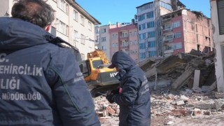 Deprem bölgelerinde 830 bin 783 binadaki 3 milyon 273 bin 605 bağımsız birimde hasar tespit çalışması yapıldı