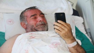 Deprem esnasında balkondan savrulan cep telefonu, 4 kişiyi hayata bağladı