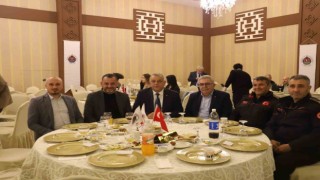 Deprem kahramanlarına teşekkür yemeği