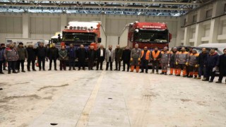 Deprem yardımları için Kayseri 1. OSB Fuar Alanında Yardım Koordinasyon Merkezi kuruldu