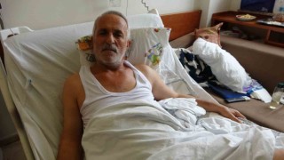 Depremde eşini kaybeden ve kendi enkaz altından çıkartılan depremzede, “Sanki bir rüzgar geldi evi götürdü”