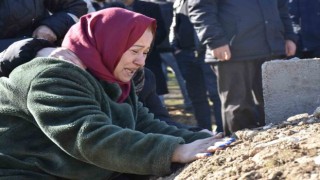 Depremde hayatını kaybeden 3 vatandaş Mardinde toprağa verildi