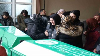 Depremde hayatını kaybeden 6 kişi son yolculuğuna uğurlandı