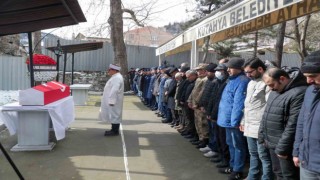 Depremde hayatını kaybeden astsubay memleketi Kütahyada toprağa verildi