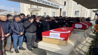 Depremde hayatını kaybeden Cemal Kütahya ve oğlu Çınara acı veda