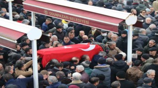 Depremde hayatını kaybeden genç icra müdürü Eskişehir'de toprağa verildi