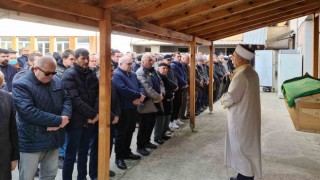 Depremde hayatını kaybeden öğretmen Karabükte defnedildi