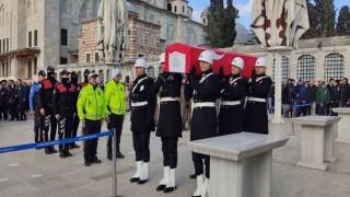 Depremde hayatını kaybeden polis memuru son yolculuğuna uğurlandı