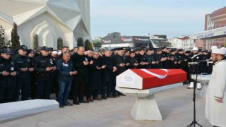 Depremde hayatını kaybeden polis memuru Sultanbeylide toprağa verildi