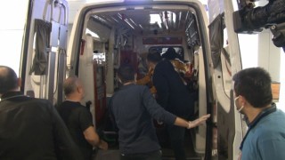 Depremde yaralanan 1i çocuk 4 kişi ambulans uçakla Ankaraya getirildi.
