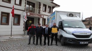 Depremden etkilenen sokak hayvanları için KASMİB harekete geçti