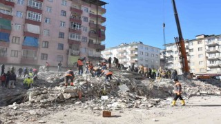 Depremden etkilenen vatandaşlar için seferberlik