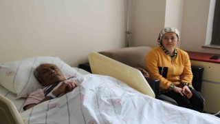 Depremden sağ kurtulan kadın: Şiddetli deprem bizi yataktan attı