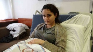 Depremden yaralı kurtulan Zeynep Aslan: “Her yer yerle bir oldu, bizde öyle olduk”