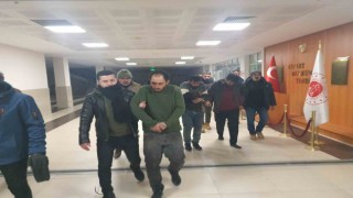 Depremin merkez üssü Elbistanda hırsızlık yapan 3 kişi tutuklandı