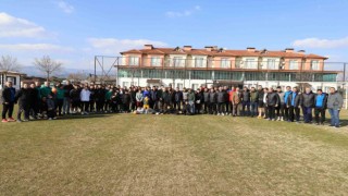 Depremzede çocuklar Nazilli Belediyesporlu futbolcular ile bir araya geldi