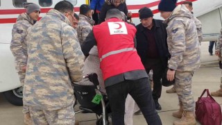 Depremzedeler, 11inci Hava Üs Komutanlığında ağırlanıyor