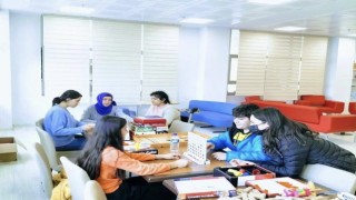 Depremzedeler için bu kez öğretmenler gönüllü oldu