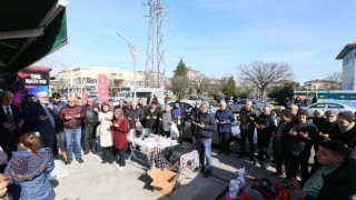 Depremzedeler için hayır panayırı