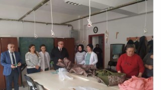 Depremzedelere uyku tulumu üretimine başlandı