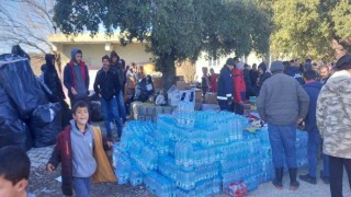 Derinceden deprem bölgelerine 58 tır gönderildi