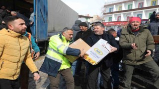 Develiden depremzedeler için 4 yardım kafilesi daha yola çıktı