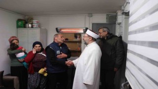 Diyanet İşleri Başkanı Erbaş, Islahiyede konteyner kent ve koordinasyon merkezini ziyaret etti
