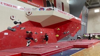 Diyarbakırda Kısa Kaya Tırmanış Şampiyonası yapıldı