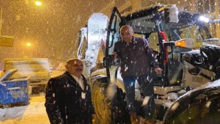 Doğanşehir ilçesinde kar yağışı etkili oldu