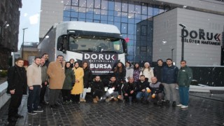 Doruktan Hatay Sahra Hastanesine bir tır sağlık malzemesi ve ilaç desteği
