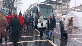Düzce depremzedelere kapılarını açtı
