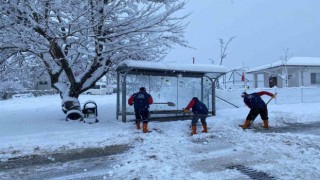 Düzcede karla mücadele çalışmaları sürüyor