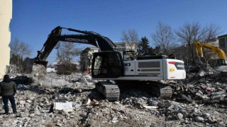 Düzceden deprem bölgelerine bin 604 personel ve 397 araç gönderildi