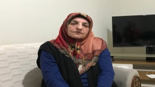 Elazığ depreminde kızını kaybeden ve enkaz altından çıkartılan Hamide Bugdalı: Enkaz altından çıkarılanları görüyorum sanki kızım