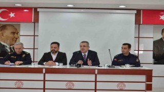 Elbistanda muhtarlar toplantısı
