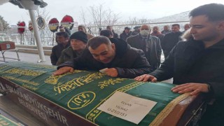 Elvan Dalton ismiyle tanınan ünlü şarkıcı Elvan Yılmaz son yolcuğuna uğurlandı