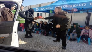 Engelleri, depremzedelere koşmalarına mani olmadı