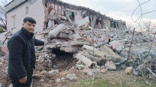 Enkaz altında kalan 9 kuzu 11 gün sonra kurtarıldı, sahibi o anları anlattı