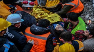 Enkaz altından 110 saat sonra hayata dönüş
