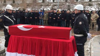 Enkaz altından çıkartılan şehit polisin cenazesi memleketine gönderildi