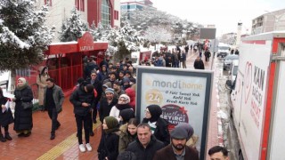 Ercişten depremzedeler için kan bağışına yoğun ilgi