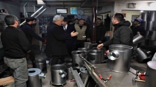 Erzincan esnafı da depremzedeler için tek yürek oldu